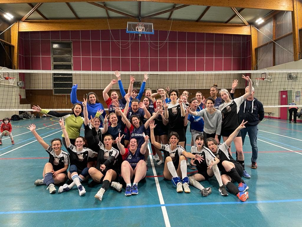 l'équipe féminine de l'Amicale Babylone lors du championnat FSGT