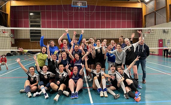l'équipe féminine de l'Amicale Babylone lors du championnat FSGT