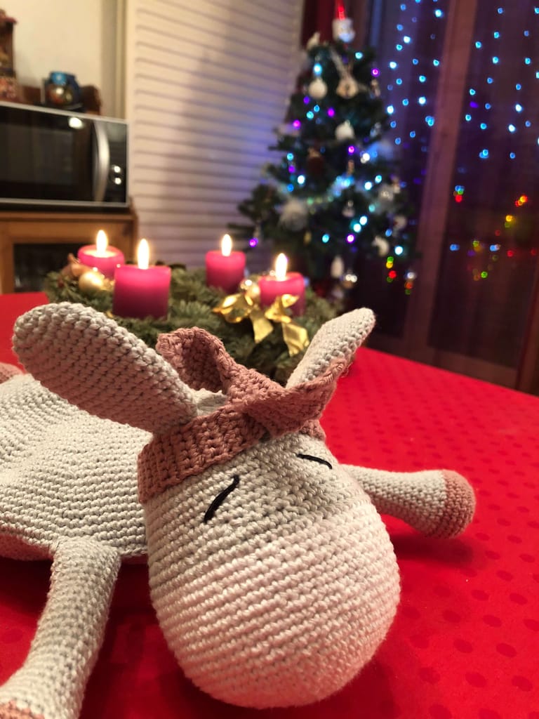 doudou âne crocheté