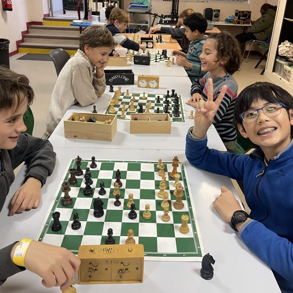 cours d'échecs pour enfants à l'Amicale Babylone au Pré Saint Gervais
